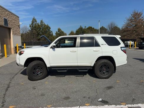 Used 2016 Toyota 4Runner TRD Pro image 9