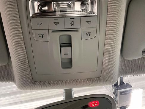 Used 2015 Audi Q3 2.0T Prestige w/ Prestige Package image 27