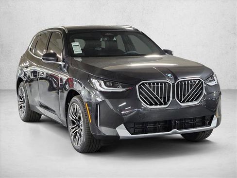 Used 2026 BMW X3 xDrive30 w/ Convenience Package AWD/4WD image 3
