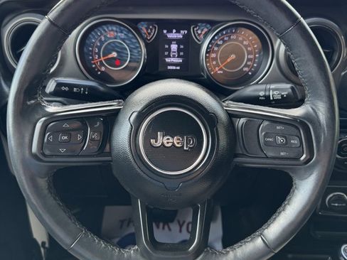 Used 2022 Jeep Wrangler Unlimited Sport image 15