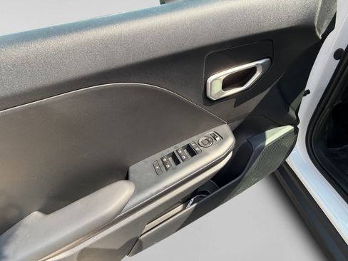 New 2026 Kia K4 FWD image 10