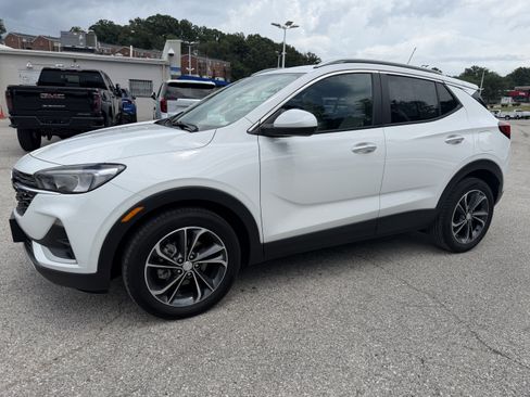 Used 2023 Buick Encore GX Select FWD image 3