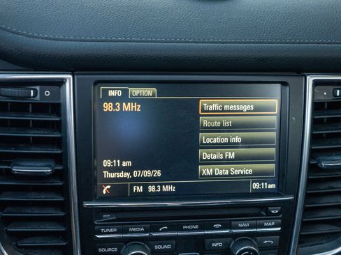 Used 2016 Porsche Panamera RWD image 31