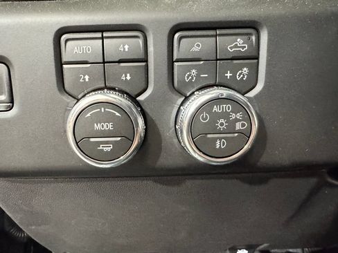 New 2026 GMC Sierra 1500 AT4 w/ AT4 Premium Package AWD/4WD image 23