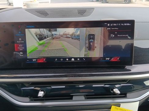 Certified 2025 BMW X7 M60i image 25