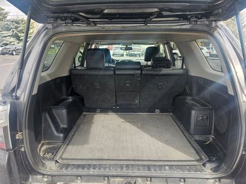 Used 2016 Toyota 4Runner Limited AWD/4WD image 10