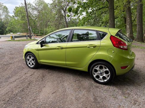 Used 2011 Ford Fiesta SES w/ 301A Rapid Spec Order Code FWD image 4