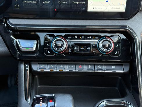 Used 2022 GMC Sierra 1500 AT4 w/ AT4 Premium Package image 36