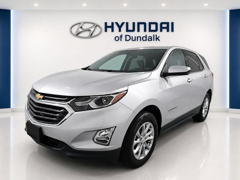 Used 2020 Chevrolet Equinox LT w/ Driver Convenience Package AWD/4WD image 3