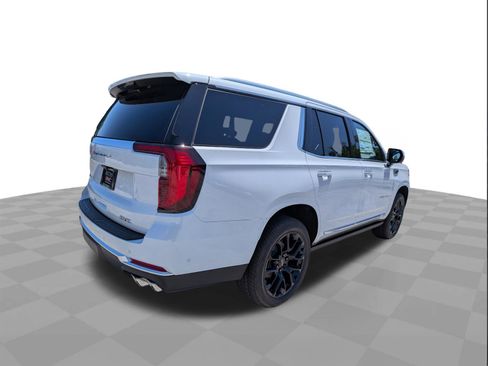 New 2026 GMC Yukon Denali w/ Denali Reserve Package AWD/4WD image 4