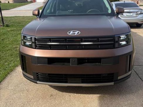 Used 2025 Hyundai Santa Fe Limited image 2