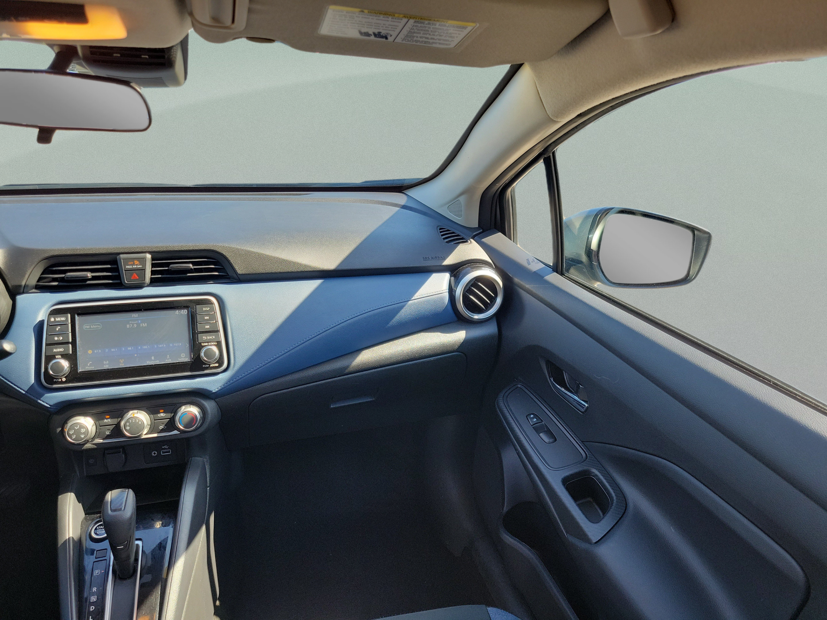 Used 2025 Nissan Versa SV FWD image 7