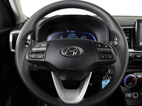 Certified 2026 Hyundai Venue SE image 10