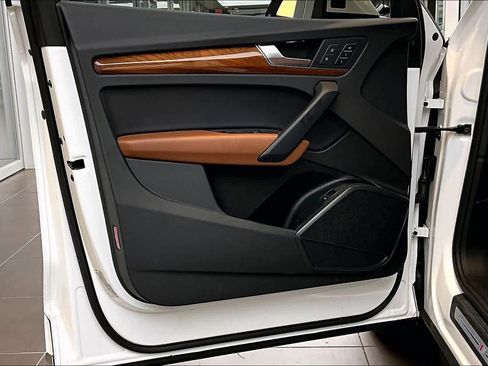 Certified 2023 Audi Q5 2.0T Premium w/ Convenience Package image 21