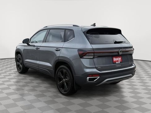 New 2026 Volkswagen Taos SEL image 5
