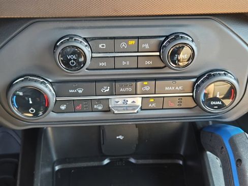 Certified 2022 Ford Bronco Outer Banks image 17