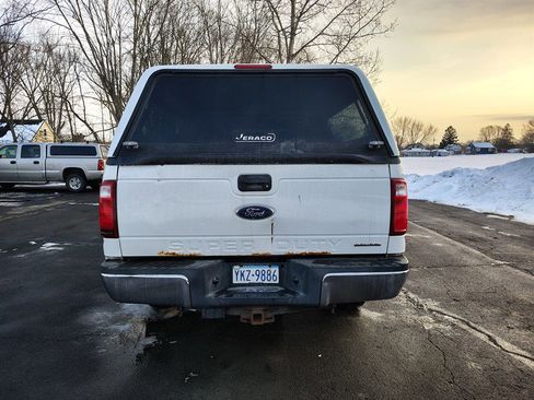 Used 2014 Ford F250 XLT image 4