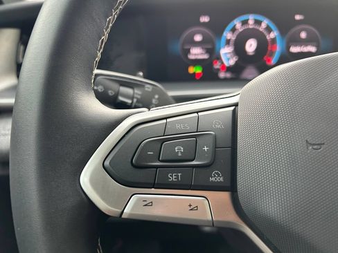 Certified 2026 Volkswagen Tiguan S FWD image 21