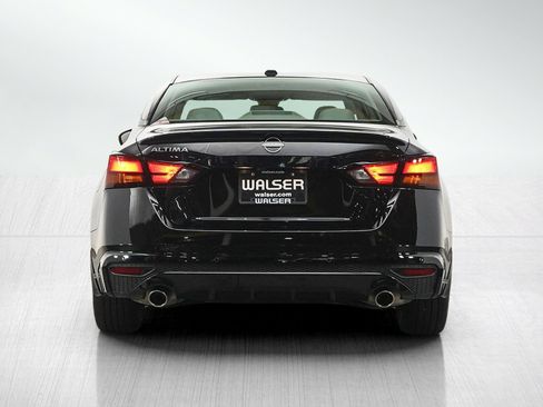 Used 2025 Nissan Altima 2.5 SV w/ SV Premium Package FWD image 4