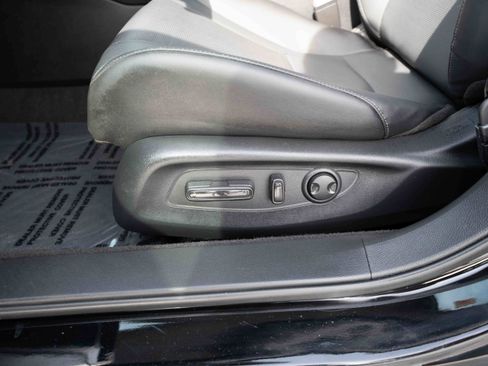 Used 2025 Honda Accord EX-L image 12