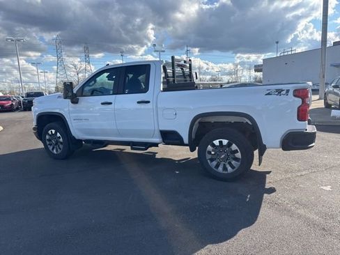 Used 2024 Chevrolet Silverado 2500 Custom w/ Custom Convenience Package image 14