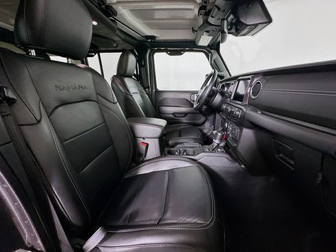 Used 2023 Jeep Wrangler Sahara w/ Cold Weather Group image 30