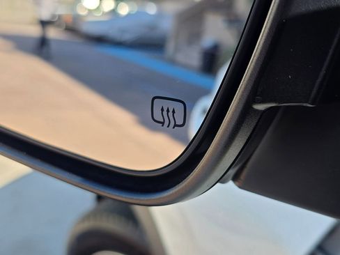 Used 2016 Toyota Highlander Limited w/ Driver Technology Package image 37