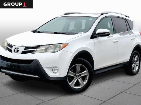 Used 2015 Toyota RAV4 XLE image 1