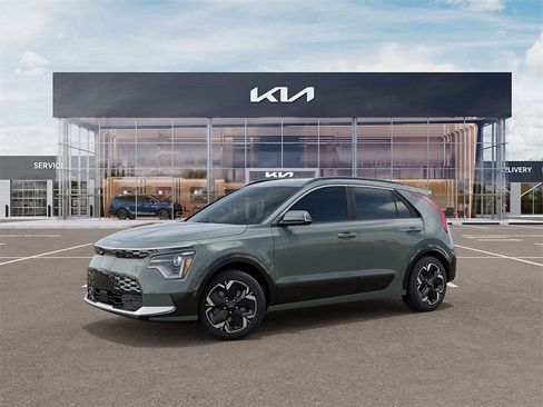 New 2025 Kia Niro Wind w/ Wind Preserve Package image 3