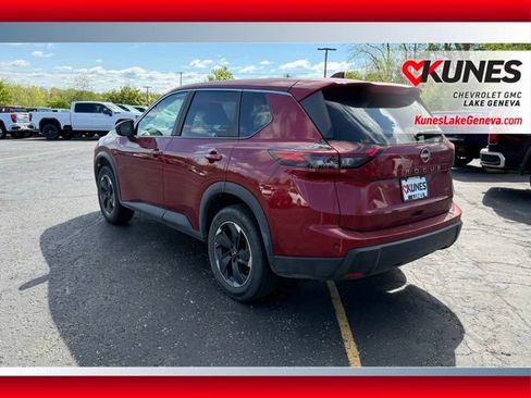 Used 2025 Nissan Rogue SV AWD/4WD image 8