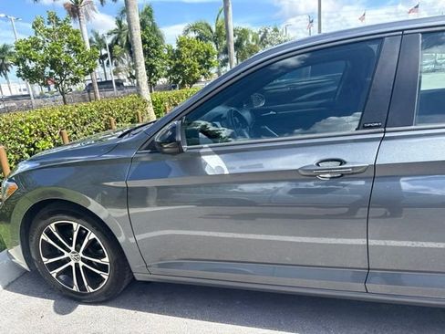 Used 2024 Volkswagen Jetta Sport FWD image 10
