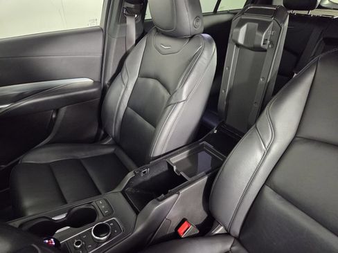 Used 2023 Cadillac XT4 Premium Luxury FWD image 22
