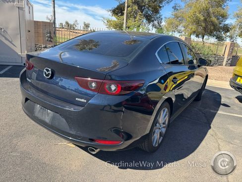 Used 2023 MAZDA MAZDA3 s FWD image 4