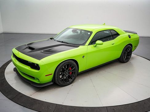 Used 2015 Dodge Challenger SRT Hellcat image 8