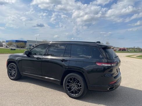 Used 2025 Jeep Grand Cherokee L Summit w/ Obsidian Package image 4