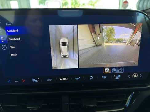 New 2026 Chevrolet Equinox EV RS image 15