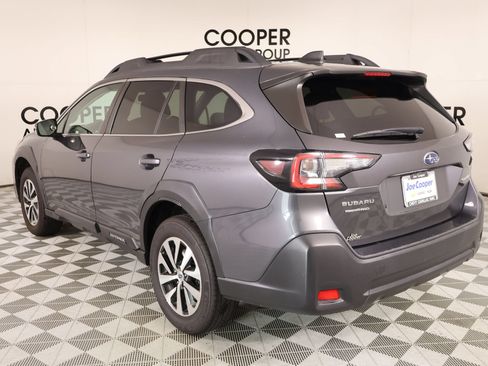 Used 2023 Subaru Outback Premium AWD/4WD image 22