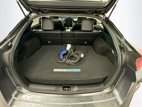 Used 2017 Toyota Prius Prime Advanced w/ Carpet Mat Package FWD image 30