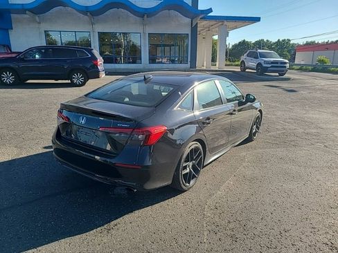 Used 2023 Honda Civic Sport image 5