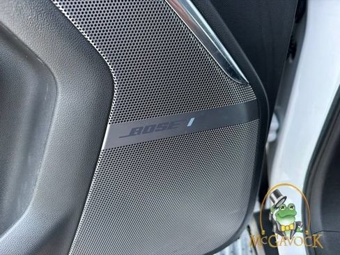 Used 2023 GMC Yukon Denali Ultimate w/ LPO, Floor Liner Package AWD/4WD image 10