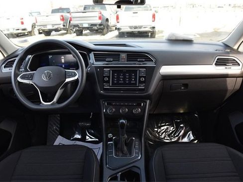 Certified 2022 Volkswagen Tiguan S image 7