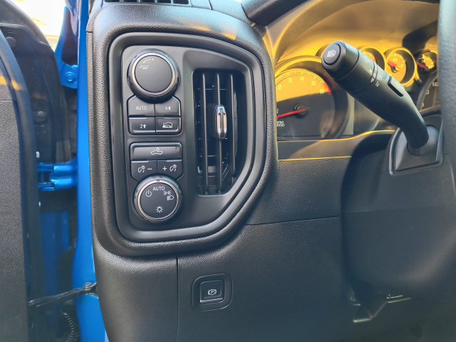 Used 2024 Chevrolet Silverado 1500 Custom w/ LPO, Dark Essentials Package AWD/4WD image 14