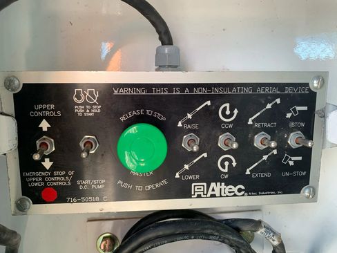 Used 2017 Ford E-350 and Econoline 350 Super Duty image 46