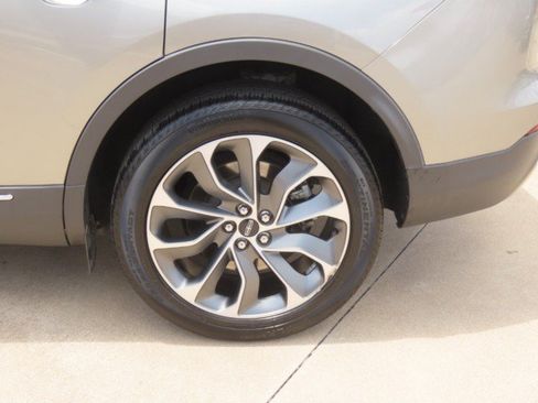 Used 2023 Lincoln Nautilus Reserve AWD/4WD image 16