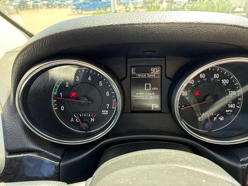 Used 2012 Jeep Grand Cherokee Laredo w/ Laredo E Group AWD/4WD image 27