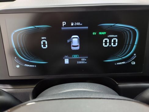 Certified 2023 Kia Niro LX FWD image 18