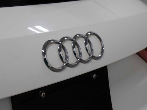 Used 2022 Audi Q3 2.0T Premium w/ Convenience Package AWD/4WD image 8