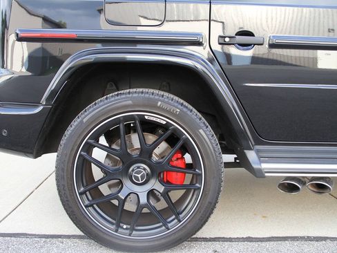 Used 2020 Mercedes-Benz G 63 AMG 4MATIC w/ G Manufaktur Interior Package image 31