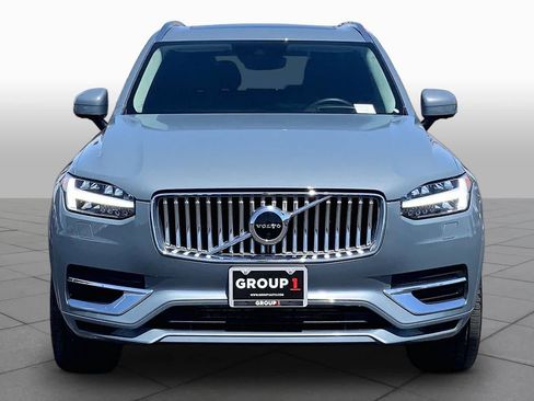 Used 2021 Volvo XC90 T8 Inscription w/ Lounge Package AWD/4WD image 4