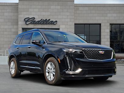 New 2025 Cadillac XT6 Luxury w/ LPO, Premium Carpet Package